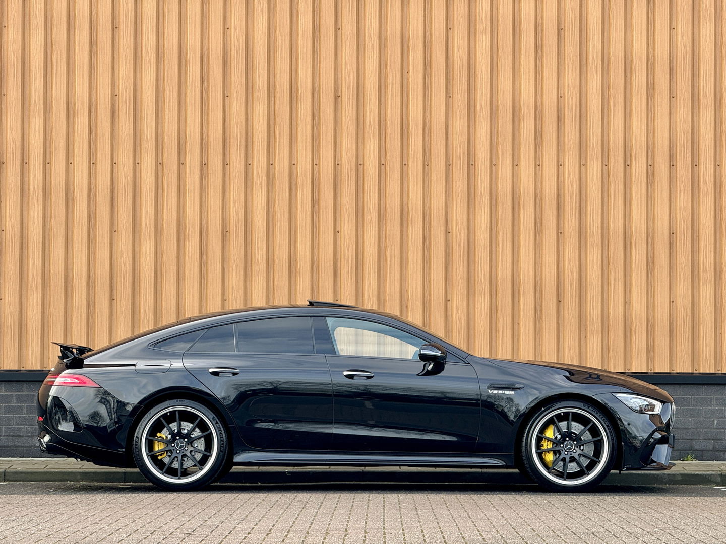 Mercedes-Benz AMG GT 4-Door Coupe 63 S 4MATIC+ Premium Plus | 640 PK! | 5 Persoons | Schuif/Kantel Dak | Performance Stoelen | AMG Dynamic Plus Package | AMG Aerodynamics Package |