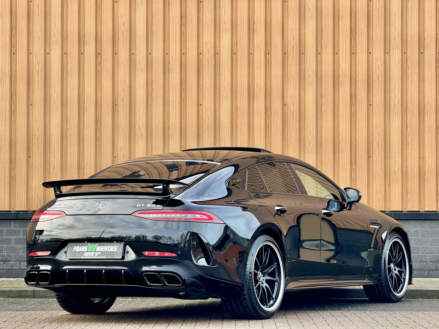 Mercedes-Benz AMG GT 4-Door Coupe 63 S 4MATIC+ Premium Plus | 640 PK! | 5 Persoons | Schuif/Kantel Dak | Performance Stoelen | AMG Dynamic Plus Package | AMG Aerodynamics Package |
