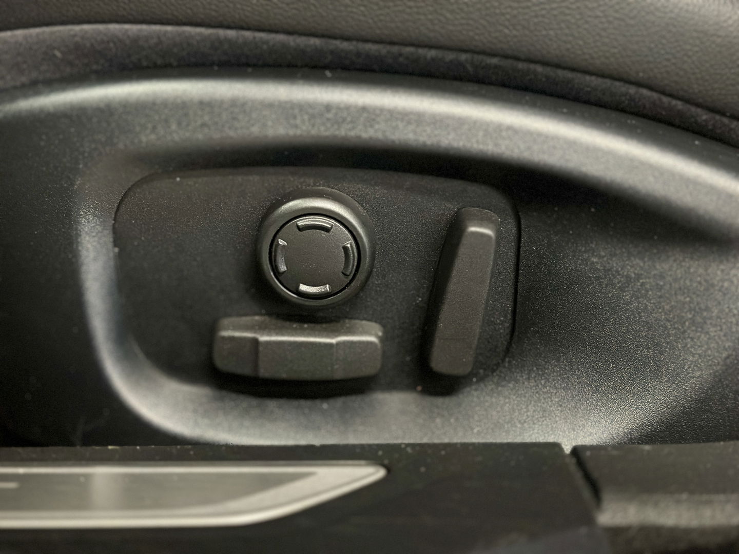 Jaguar XF 2.0 Prestige | Cruise Control | Achteruitrijcamera | Stoelverwarming | Parkeersensoren | Elektrische Stoelen |