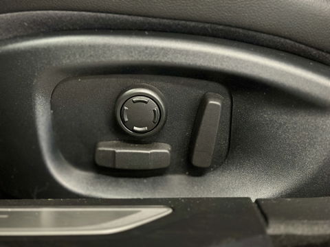 Jaguar XF 2.0 Prestige | Cruise Control | Achteruitrijcamera | Stoelverwarming | Parkeersensoren | Elektrische Stoelen |