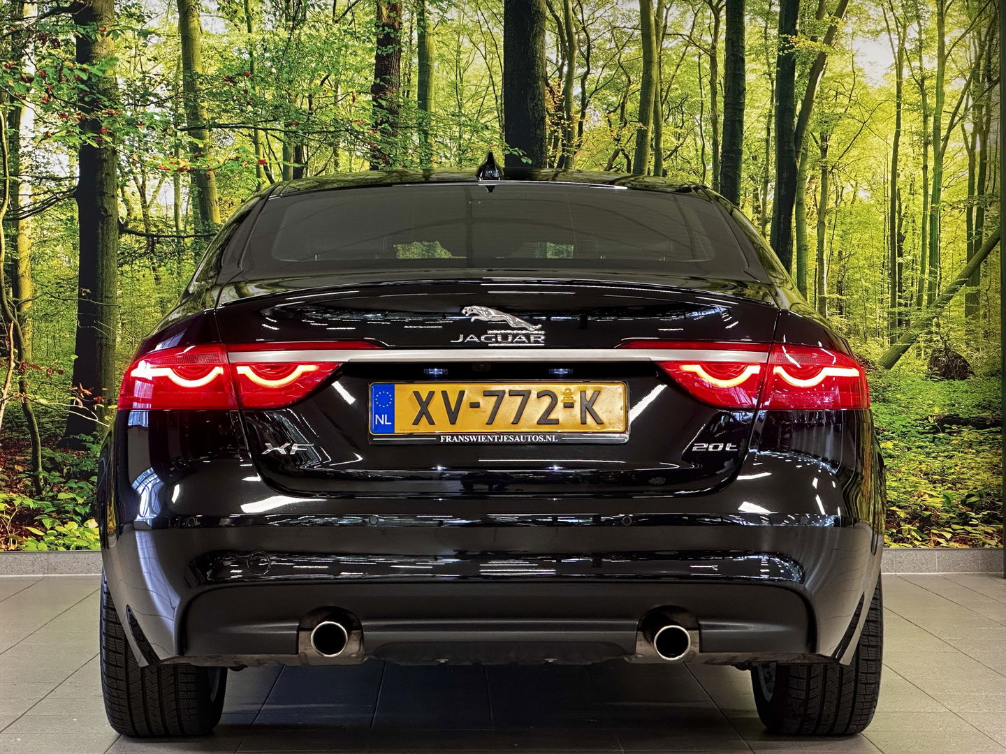 Jaguar XF 2.0 Prestige | Cruise Control | Achteruitrijcamera | Stoelverwarming | Parkeersensoren | Elektrische Stoelen |