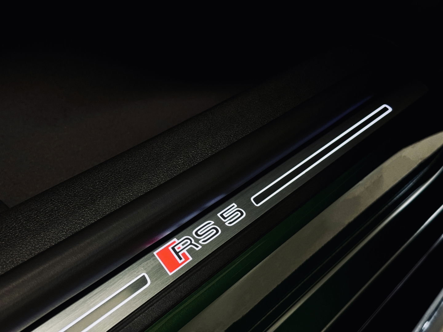 Audi RS5 Coupé 2.9 TFSI quattro Pro Line Plus | 451 PK! | Panoramadak | Bang & Olufsen | Dynamic Pakket | Head-Up Display | 360 Graden Camera | Apple Carplay | Adaptieve Cruise Control | DAB | Led Matrix |