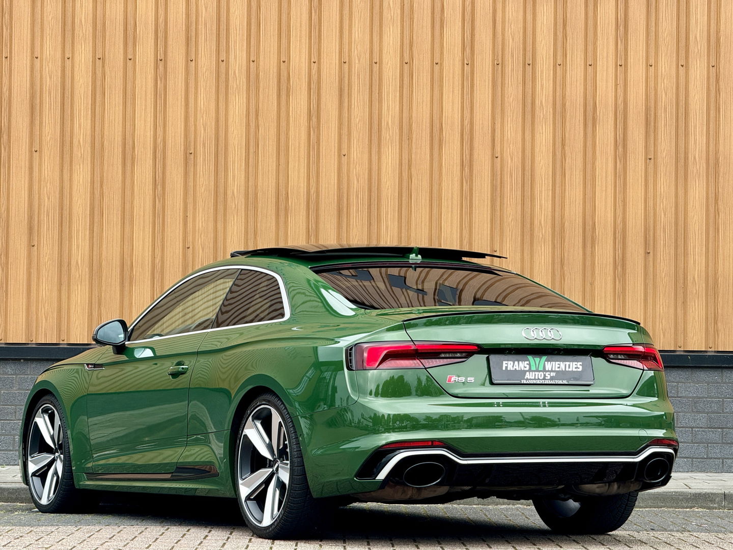 Audi RS5 Coupé 2.9 TFSI quattro Pro Line Plus | 451 PK! | Panoramadak | Bang & Olufsen | Dynamic Pakket | Head-Up Display | 360 Graden Camera | Apple Carplay | Adaptieve Cruise Control | DAB | Led Matrix |