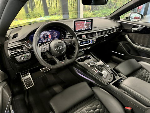 Audi RS5 Coupé 2.9 TFSI quattro Pro Line Plus | 451 PK! | Panoramadak | Bang & Olufsen | Dynamic Pakket | Head-Up Display | 360 Graden Camera | Apple Carplay | Adaptieve Cruise Control | DAB | Led Matrix |
