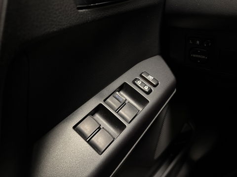 Toyota RAV4 2.5 Hybrid Executive Business | Elektrische Bestuurdersstoel | Cruise Control | Achteruitrijcamera | Parkeersensoren | Keyless | Elektrische Achterklep | Bluetooth | Navigatie |
