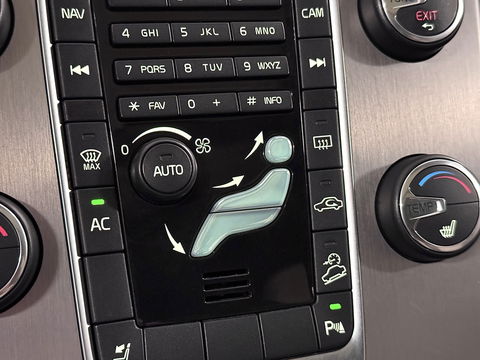 Volvo XC60 3.0 T6 AWD Summum | 305 PK! | 6 Cilinder | Panoramadak | Leder | Xenon | Navigatie | Elektrische Achterklep | Parkeersensoren | Cruise Control | Isofix | 18" Lichtmetaal |