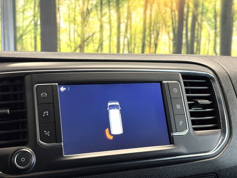 Peugeot Expert 231L 2.0 BlueHDI 120 DC Premium | 5 Persoons | Navigatie | Trekhaak | Apple Carplay | Android Auto | Cruise Control | Parkeersensoren Achter |