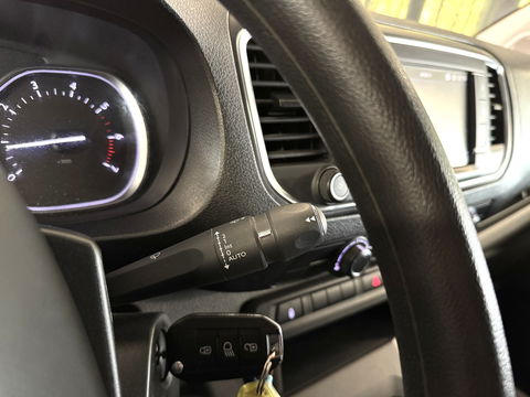 Peugeot Expert 231L 2.0 BlueHDI 120 DC Premium | 5 Persoons | Navigatie | Trekhaak | Apple Carplay | Android Auto | Cruise Control | Parkeersensoren Achter |