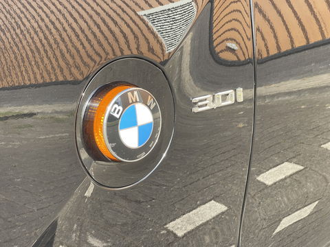 BMW Z4 Roadster 3.0i | Xenon | Airconditioning | Stoelverwarming | 18'' Lichtmetaal | Radio | Cruise Control |