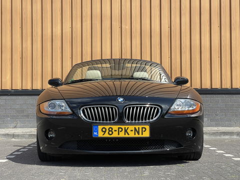 BMW Z4 Roadster 3.0i | Xenon | Airconditioning | Stoelverwarming | 18'' Lichtmetaal | Radio | Cruise Control |
