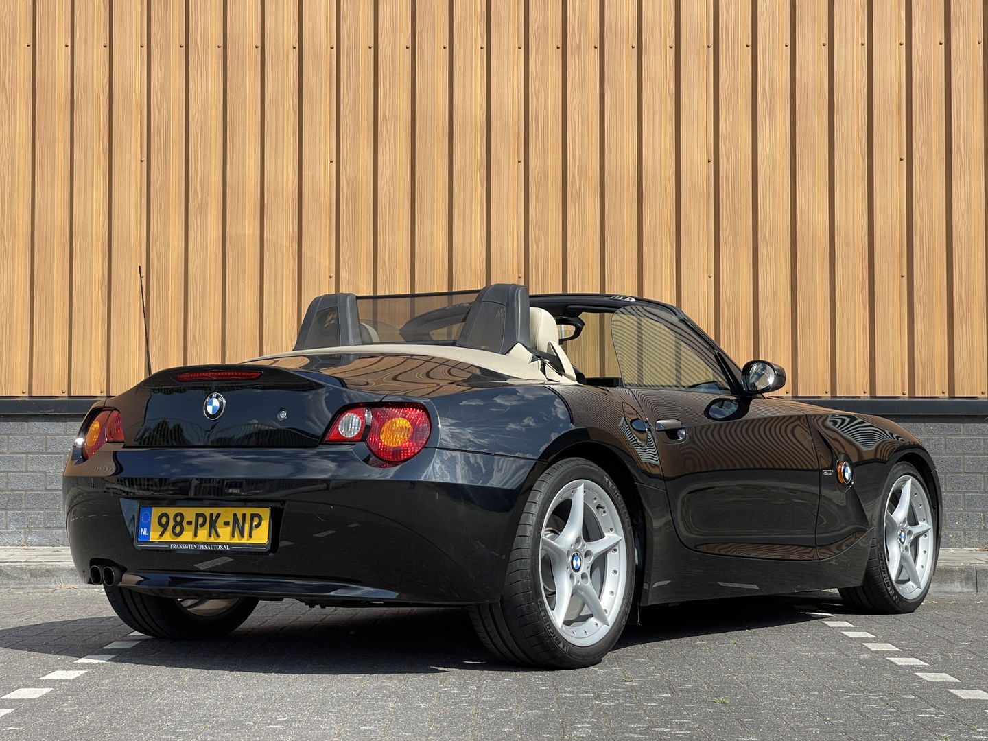 BMW Z4 Roadster 3.0i | Xenon | Airconditioning | Stoelverwarming | 18'' Lichtmetaal | Radio | Cruise Control |