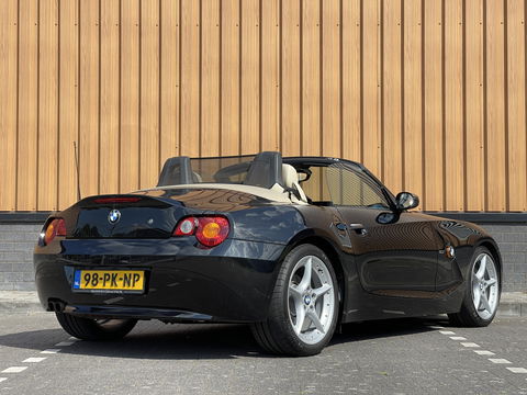 BMW Z4 Roadster 3.0i | Xenon | Airconditioning | Stoelverwarming | 18'' Lichtmetaal | Radio | Cruise Control |