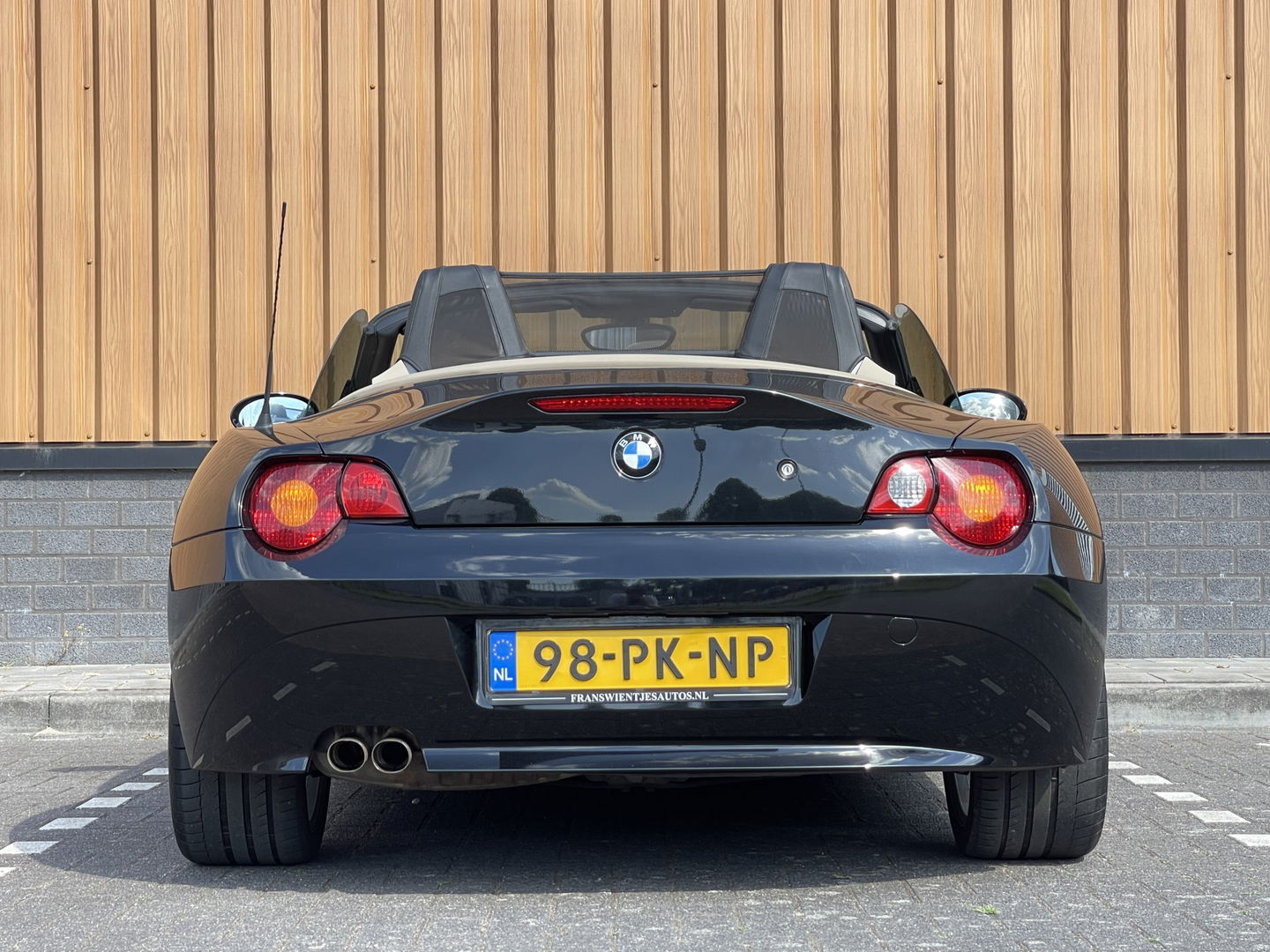 BMW Z4 Roadster 3.0i | Xenon | Airconditioning | Stoelverwarming | 18'' Lichtmetaal | Radio | Cruise Control |