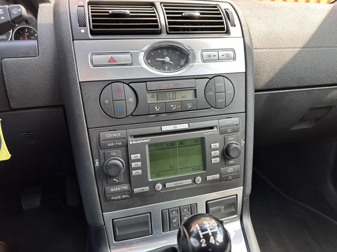 Ford Mondeo 1.8-16V Platinum | Handel/Export | Afneembare Trekhaak | Cruise Control | Parkeersensoren Achter | Stoelverwarming | Voorruit Verwarming | Lichtmetaal 16" |
