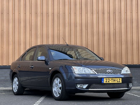 Ford Mondeo 1.8-16V Platinum | Handel/Export | Afneembare Trekhaak | Cruise Control | Parkeersensoren Achter | Stoelverwarming | Voorruit Verwarming | Lichtmetaal 16" |