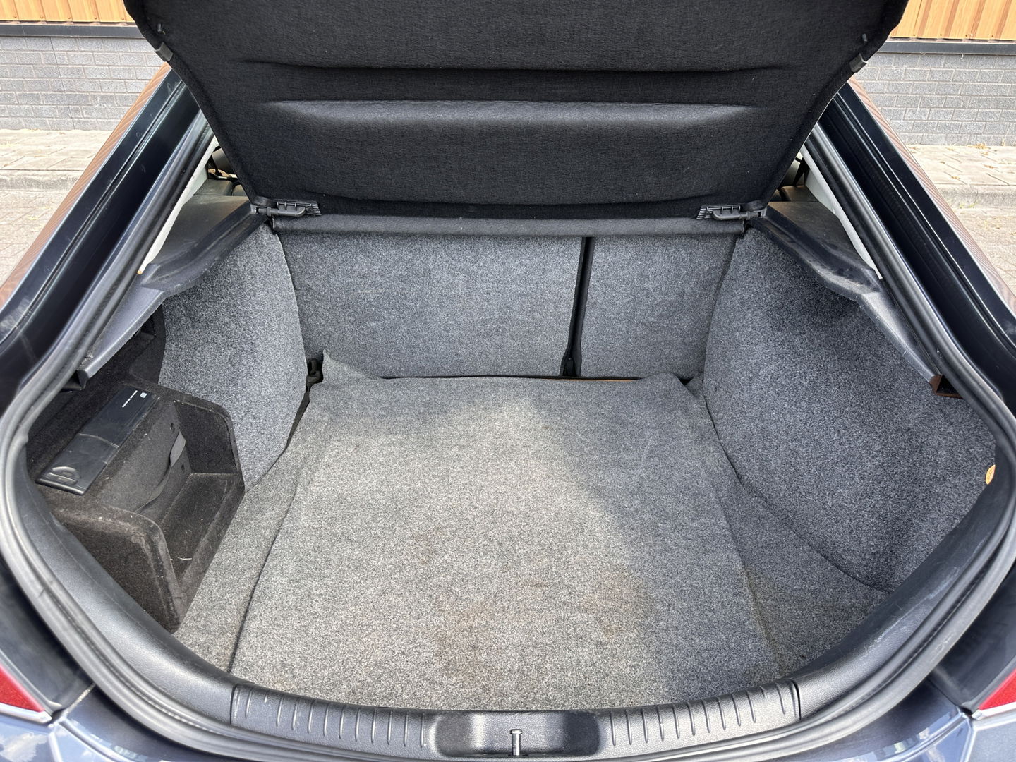 Ford Mondeo 1.8-16V Platinum | Handel/Export | Afneembare Trekhaak | Cruise Control | Parkeersensoren Achter | Stoelverwarming | Voorruit Verwarming | Lichtmetaal 16" |
