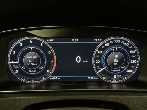 Volkswagen Golf 1.0 TSI Highline | Achteruitrijcamera | Adaptieve Cruise Control | Apple Carplay/Android Auto | Airconditioning | Parkeersensoren | DAB | Bluetooth |