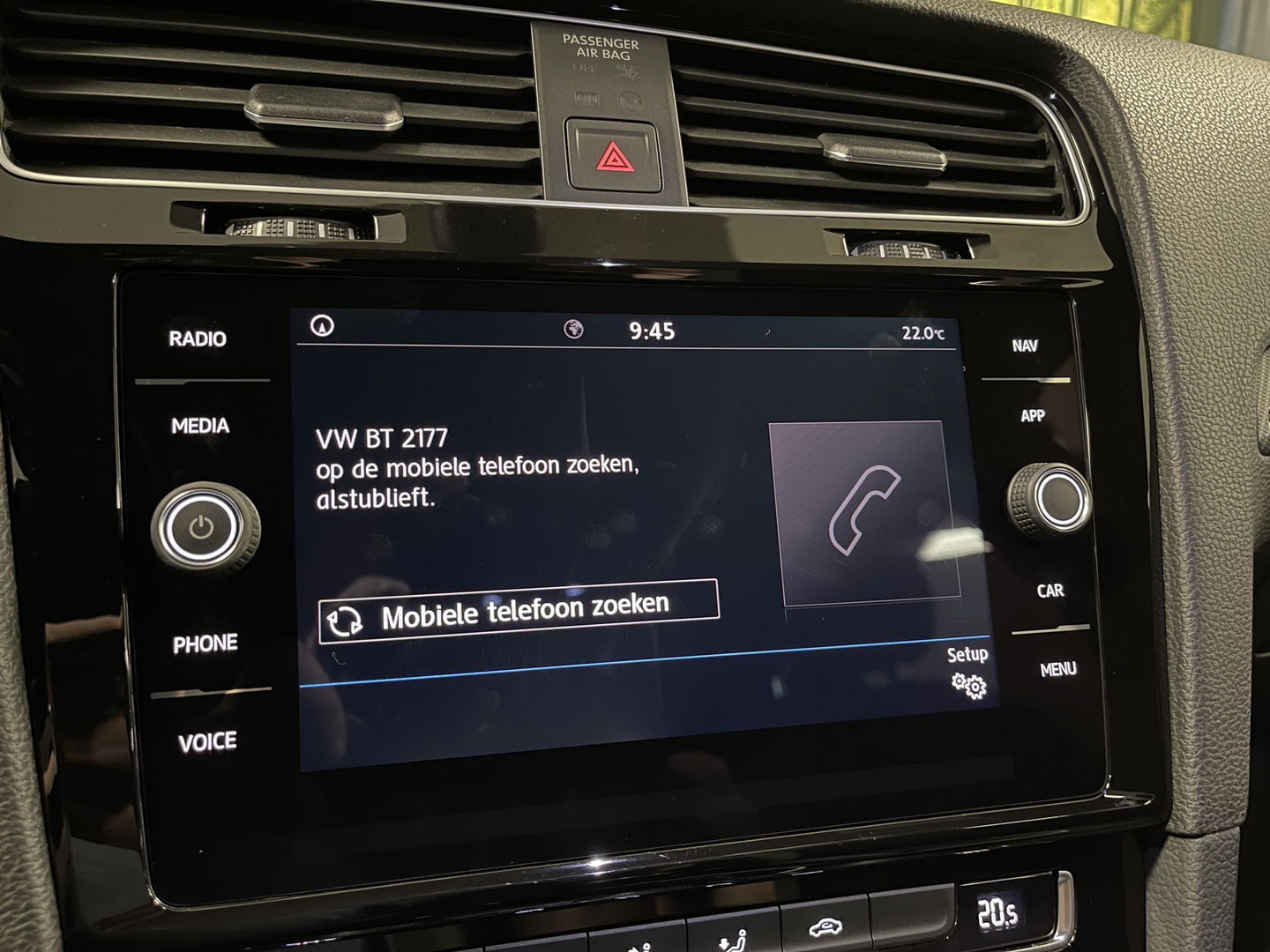 Volkswagen Golf 1.0 TSI Highline | Achteruitrijcamera | Adaptieve Cruise Control | Apple Carplay/Android Auto | Airconditioning | Parkeersensoren | DAB | Bluetooth |