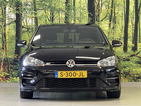 Volkswagen Golf 1.0 TSI Highline | Achteruitrijcamera | Adaptieve Cruise Control | Apple Carplay/Android Auto | Airconditioning | Parkeersensoren | DAB | Bluetooth |