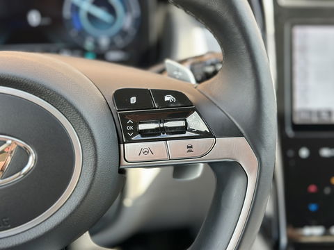 Hyundai Tucson 1.6 T-GDI PHEV Premium 4WD | Adaptive Cruise Control | Stoelverwarming/Verkoeling | KRELL | Stuurverwarming | Apple Carplay | Android Auto | 360 Camera | Elektrische Stoel + Memory | 19" Lichtmetaal