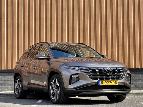 Hyundai Tucson 1.6 T-GDI PHEV Premium 4WD | Adaptive Cruise Control | Stoelverwarming/Verkoeling | KRELL | Stuurverwarming | Apple Carplay | Android Auto | 360 Camera | Elektrische Stoel + Memory | 19" Lichtmetaal