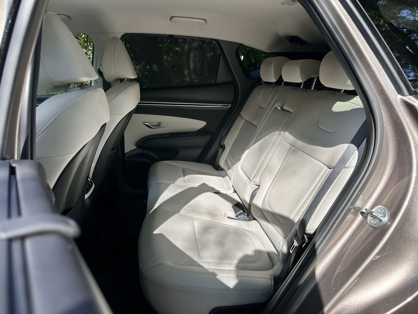 Hyundai Tucson 1.6 T-GDI PHEV Premium 4WD | Adaptive Cruise Control | Stoelverwarming/Verkoeling | KRELL | Stuurverwarming | Apple Carplay | Android Auto | 360 Camera | Elektrische Stoel + Memory | 19" Lichtmetaal