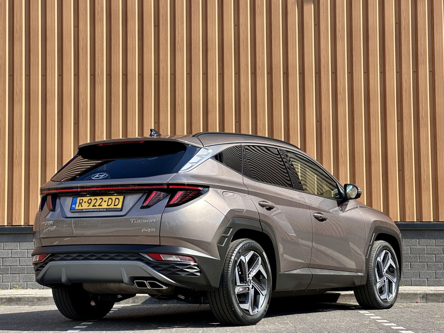 Hyundai Tucson 1.6 T-GDI PHEV Premium 4WD | Adaptive Cruise Control | Stoelverwarming/Verkoeling | KRELL | Stuurverwarming | Apple Carplay | Android Auto | 360 Camera | Elektrische Stoel + Memory | 19" Lichtmetaal