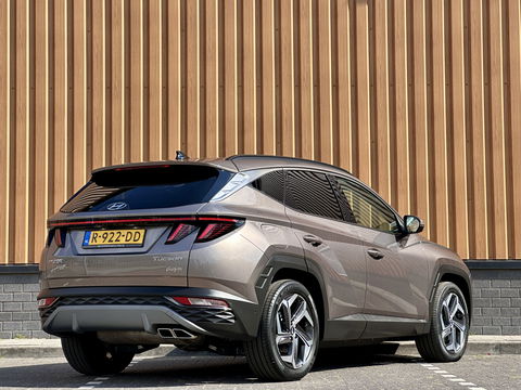 Hyundai Tucson 1.6 T-GDI PHEV Premium 4WD | Adaptive Cruise Control | Stoelverwarming/Verkoeling | KRELL | Stuurverwarming | Apple Carplay | Android Auto | 360 Camera | Elektrische Stoel + Memory | 19" Lichtmetaal