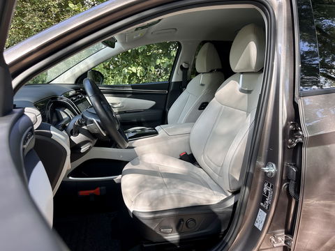 Hyundai Tucson 1.6 T-GDI PHEV Premium 4WD | Adaptive Cruise Control | Stoelverwarming/Verkoeling | KRELL | Stuurverwarming | Apple Carplay | Android Auto | 360 Camera | Elektrische Stoel + Memory | 19" Lichtmetaal