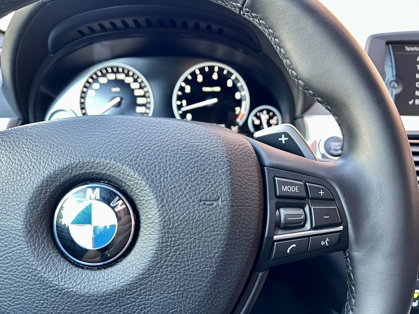 BMW 6 Serie Gran Coupé 640i High Executive | Dealer Onderhouden | Panoramadak | Head-Up Display | Elektrische Stoel + Geheugenfunctie | Lederen Bekleding | Stoelverwarming