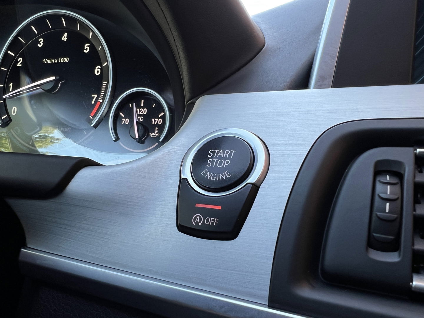 BMW 6 Serie Gran Coupé 640i High Executive | Dealer Onderhouden | Panoramadak | Head-Up Display | Elektrische Stoel + Geheugenfunctie | Lederen Bekleding | Stoelverwarming