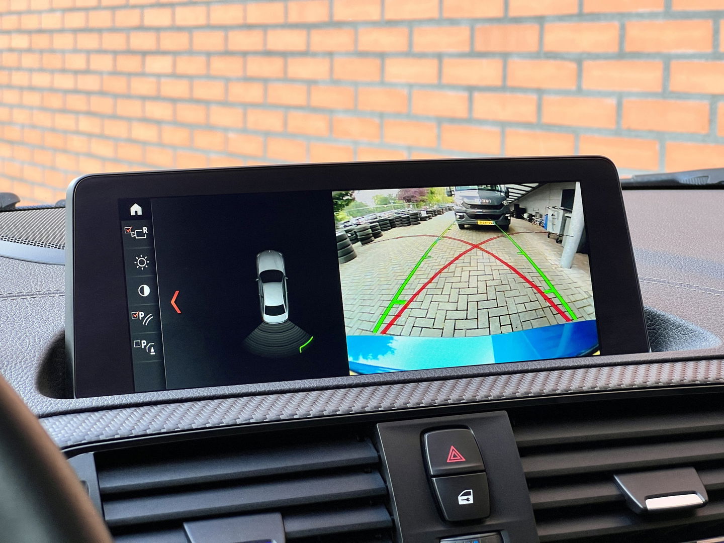 BMW M2 DCT Coupé | 370 PK! | Harman/Kardon | DAB | Leder | Carbon | Camera | 19" Lichtmetaal | Lane Assist | LED | Memory Seat | Navigatie | Cruise Control |