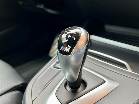BMW M2 DCT Coupé | 370 PK! | Harman/Kardon | DAB | Leder | Carbon | Camera | 19" Lichtmetaal | Lane Assist | LED | Memory Seat | Navigatie | Cruise Control |
