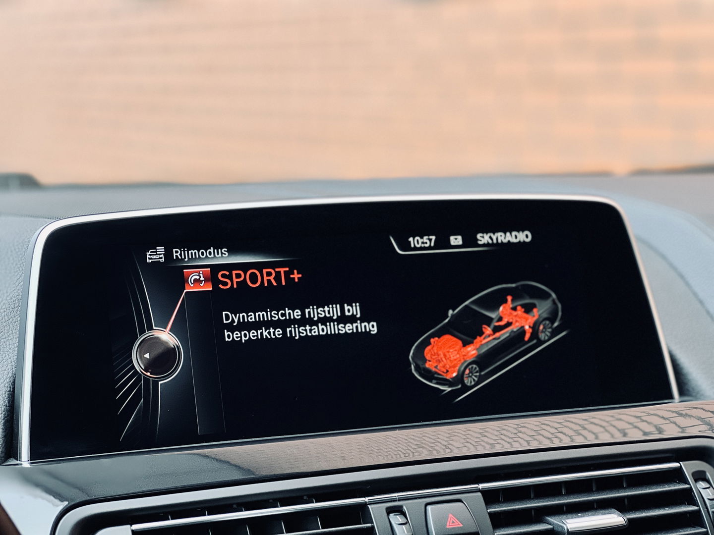 BMW 6 Serie Coupé 640i High Executive | 320 PK! | Panoramadak | Leder | Harman/Kardon | Lane Assist |  Camera | Head-Up Display | Softclose | Led |