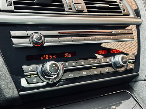 BMW 6 Serie Coupé 640i High Executive | 320 PK! | Panoramadak | Leder | Harman/Kardon | Lane Assist |  Camera | Head-Up Display | Softclose | Led |