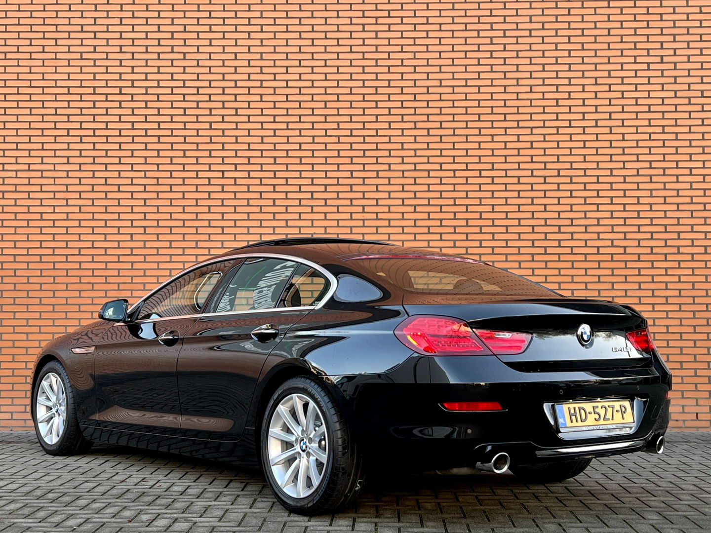 BMW 6 Serie Coupé 640i High Executive | 320 PK! | Panoramadak | Leder | Harman/Kardon | Lane Assist |  Camera | Head-Up Display | Softclose | Led |
