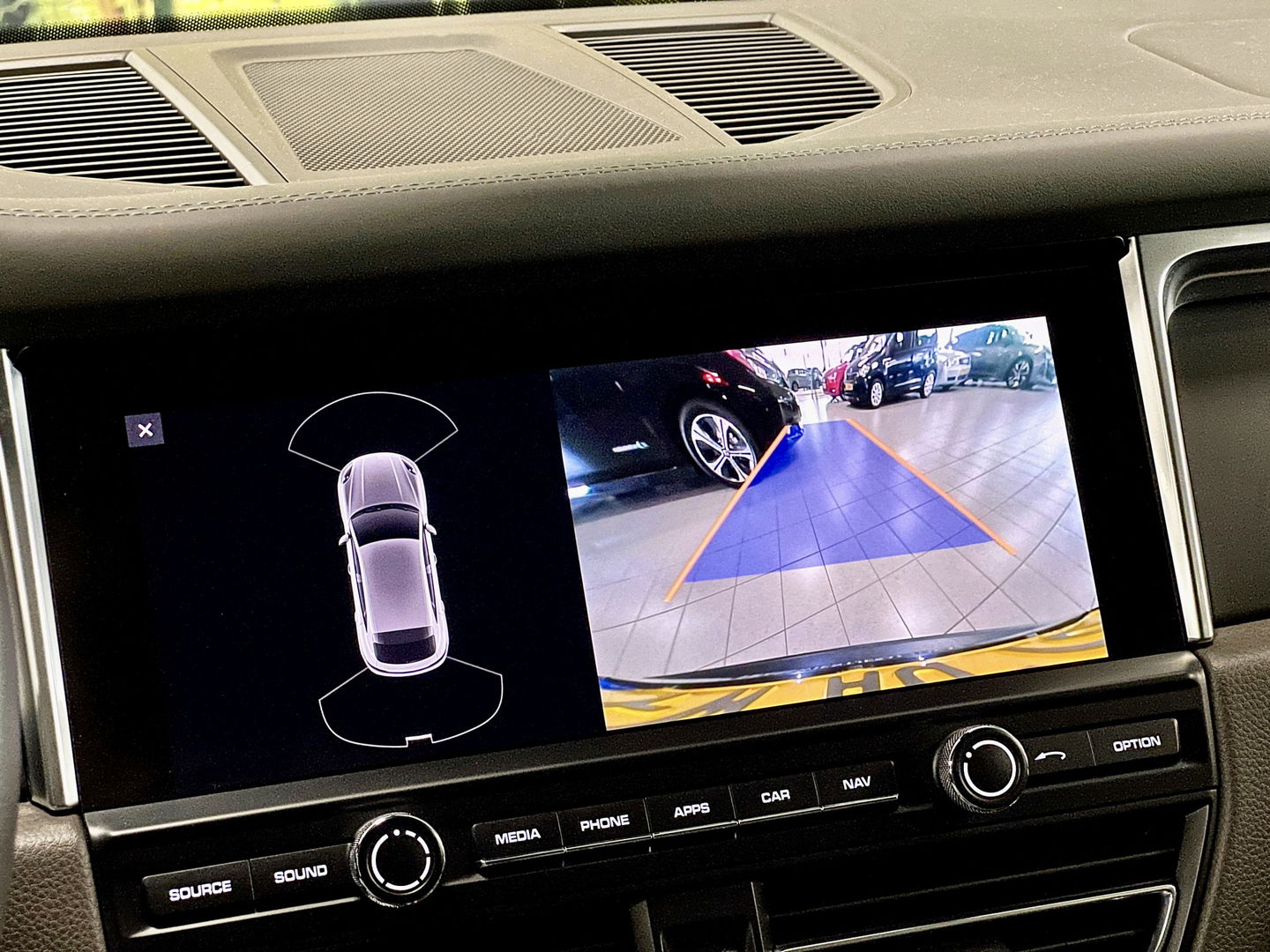 Porsche Macan 2.0 | Bose | Leder | Camera | Led | Navigatie | Stoelverwarming | Elektrische Achterklep |