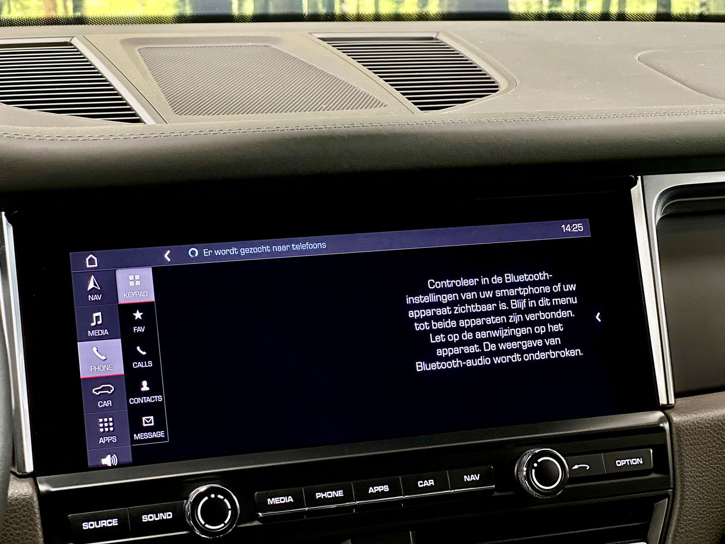 Porsche Macan 2.0 | Bose | Leder | Camera | Led | Navigatie | Stoelverwarming | Elektrische Achterklep |