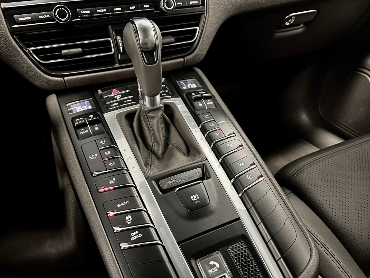 Porsche Macan 2.0 | Bose | Leder | Camera | Led | Navigatie | Stoelverwarming | Elektrische Achterklep |
