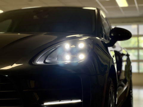 Porsche Macan 2.0 | Bose | Leder | Camera | Led | Navigatie | Stoelverwarming | Elektrische Achterklep |