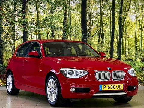 BMW 1-serie 118i High Executive | Stoelverwarming | Parkeersensoren Achter | Stop/Start systeem | Bluetooth |