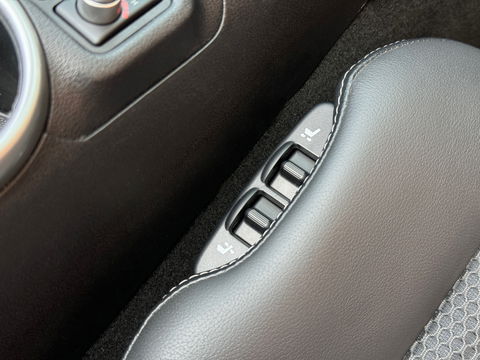 Nissan 370Z Roadster 3.7 V6 Pack | 328 PK! | Achteruitrijcamera | Stoelventilatie | Bose | Keyless Entry | Bluetooth |
