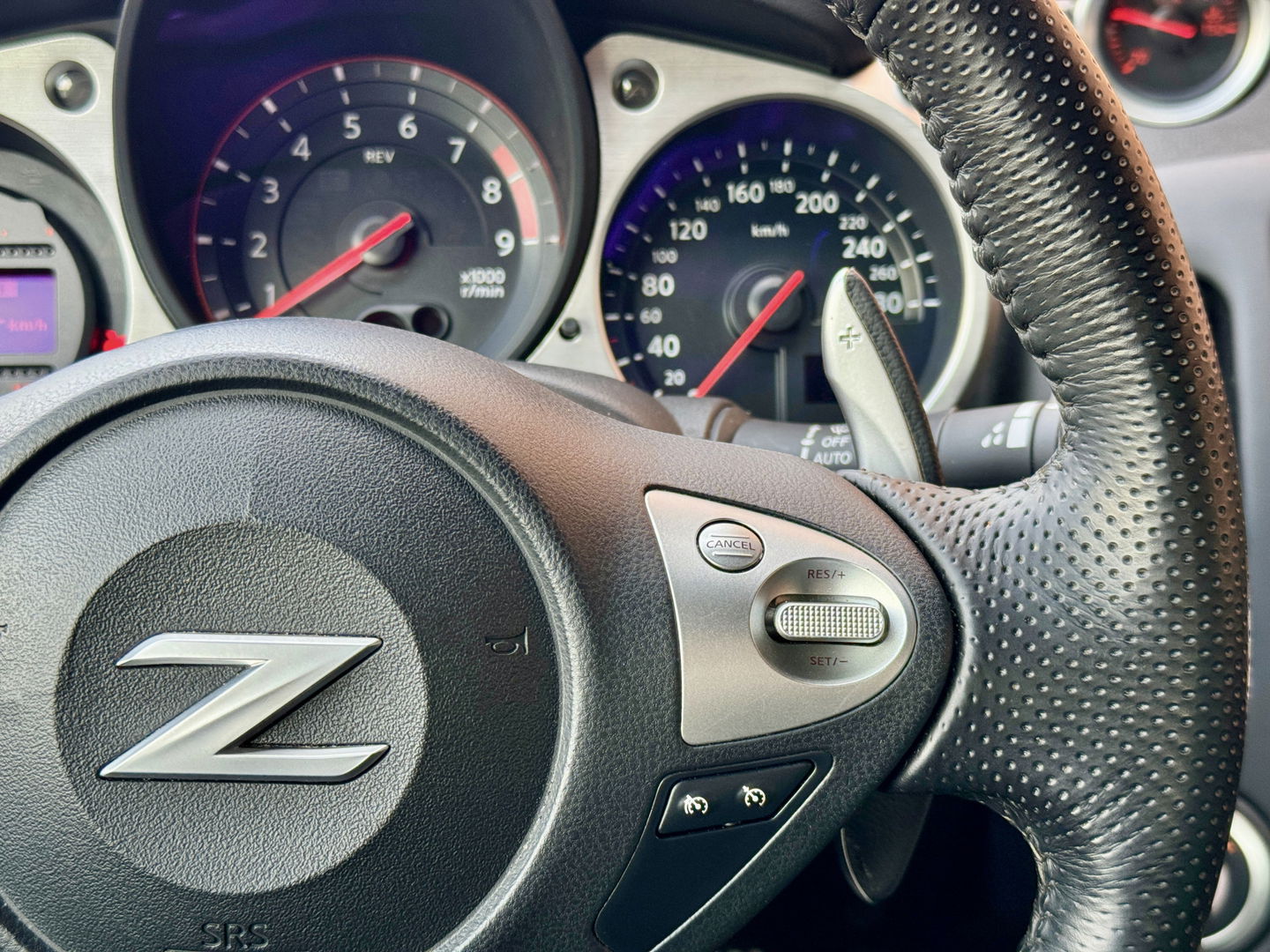 Nissan 370Z Roadster 3.7 V6 Pack | 328 PK! | Achteruitrijcamera | Stoelventilatie | Bose | Keyless Entry | Bluetooth |