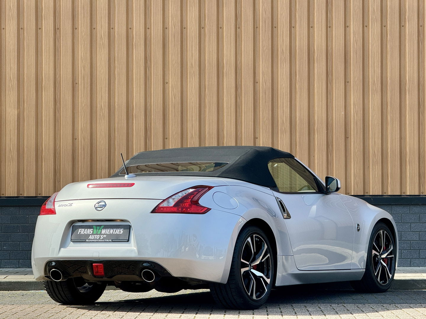 Nissan 370Z Roadster 3.7 V6 Pack | 328 PK! | Achteruitrijcamera | Stoelventilatie | Bose | Keyless Entry | Bluetooth |