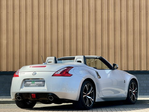 Nissan 370Z Roadster 3.7 V6 Pack | 328 PK! | Achteruitrijcamera | Stoelventilatie | Bose | Keyless Entry | Bluetooth |