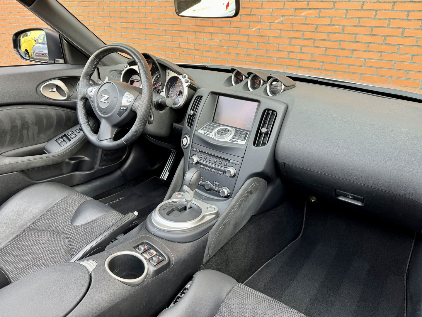 Nissan 370Z Roadster 3.7 V6 Pack | 328 PK! | Achteruitrijcamera | Stoelventilatie | Bose | Keyless Entry | Bluetooth |