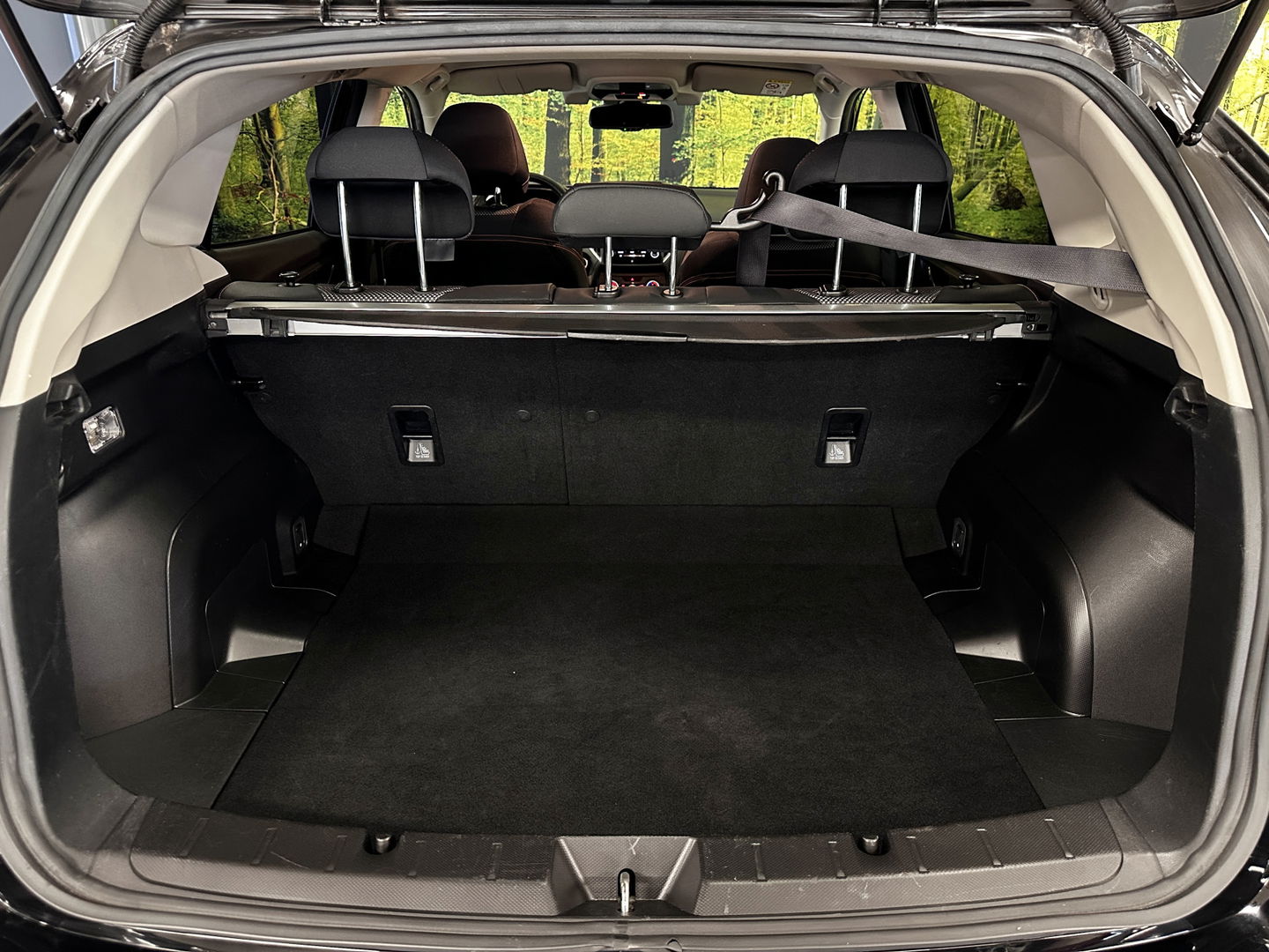 Subaru XV 1.6i Luxury | Achteruitrijcamera | Cruise Control | Navigatie | Apple Carplay | Android Auto | Trekhaak | Stoelverwarming | Airconditioning