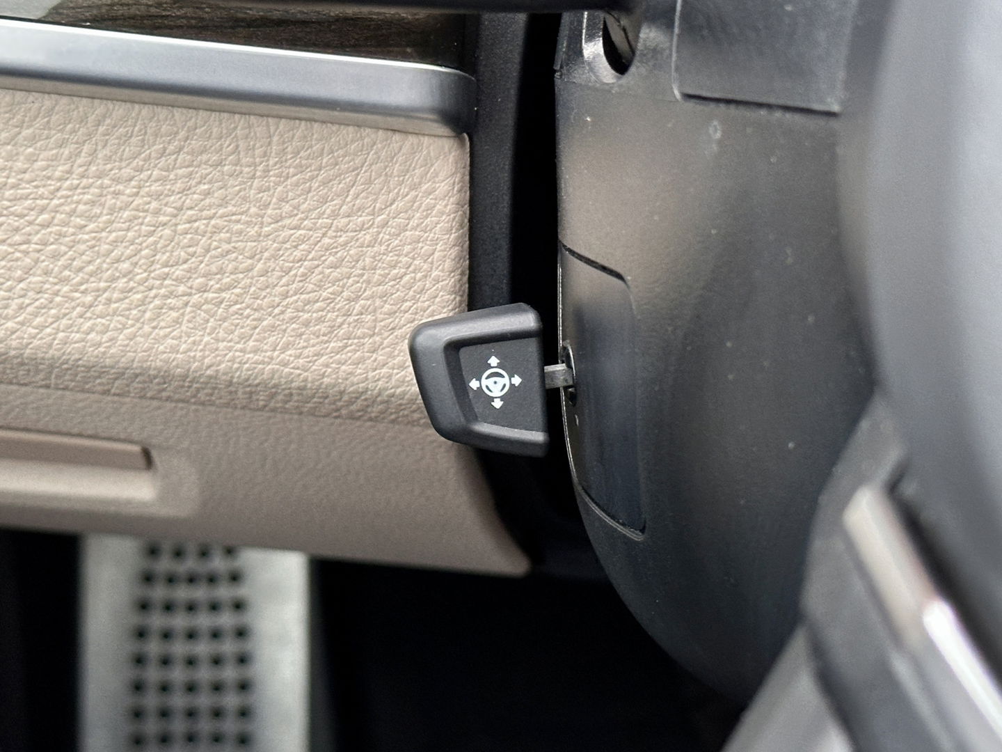 BMW 5 Serie Touring 520i Executive | Panoramadak | Parkeersensoren | Elektrische Stoelen + Geheugenfunctie | Cruise Control | Keyless | Stoelverwarming