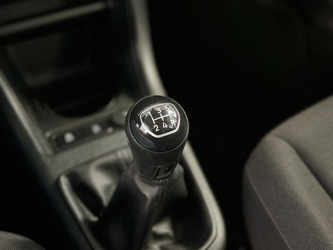 Volkswagen up! 1.0 BMT move up! | Dealer Onderhouden! | Airconditioning | DAB | Bluetooth | Stop&GO | Automatische verlichting |