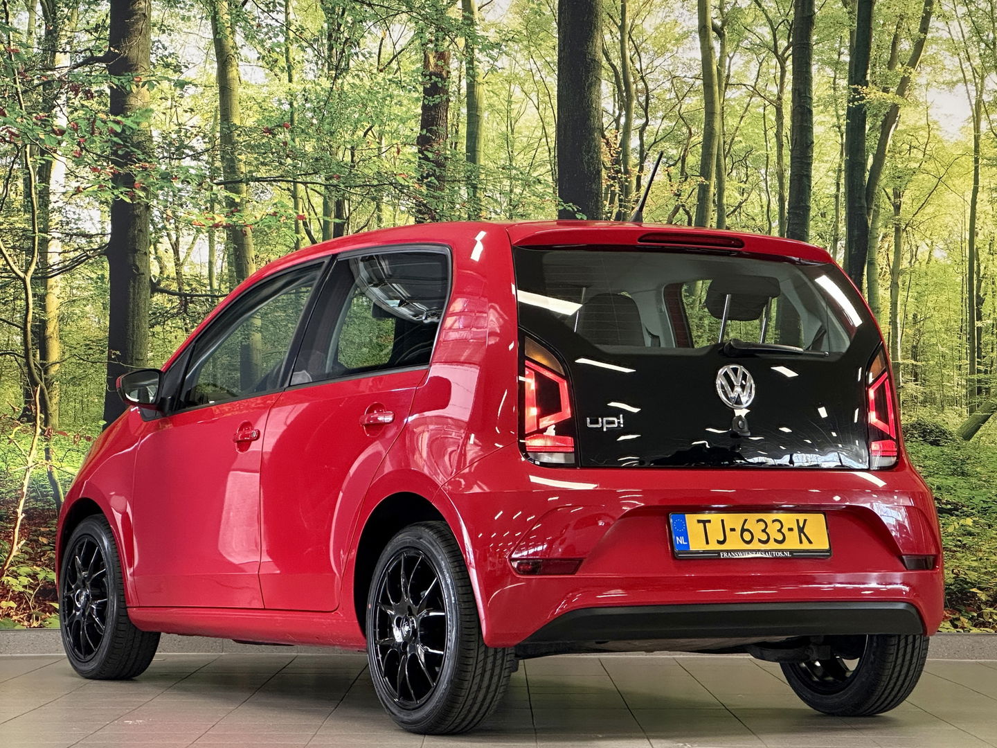 Volkswagen up! 1.0 BMT move up! | Dealer Onderhouden! | Airconditioning | DAB | Bluetooth | Stop&GO | Automatische verlichting |
